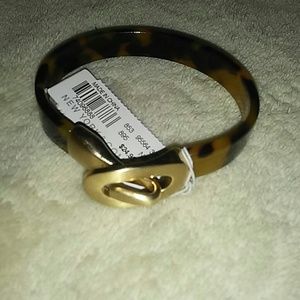 Gold clasp bangle bracelet